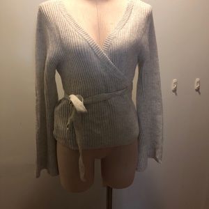 Off white Wrap around sweater